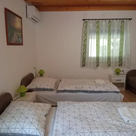 Casa de hóspedes Napsugár