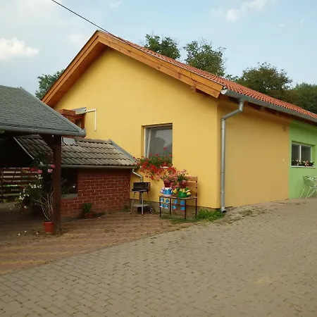 Napsugar Vendeghaz Újudvar