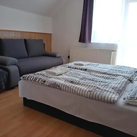Casa de hóspedes Napsugár 3*