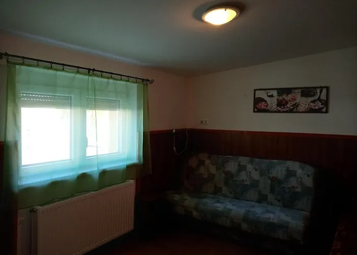 Napsugar Vendeghaz Újudvar