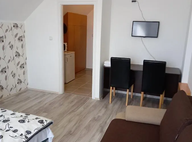 Napsugar Vendeghaz בית הארחה 3*